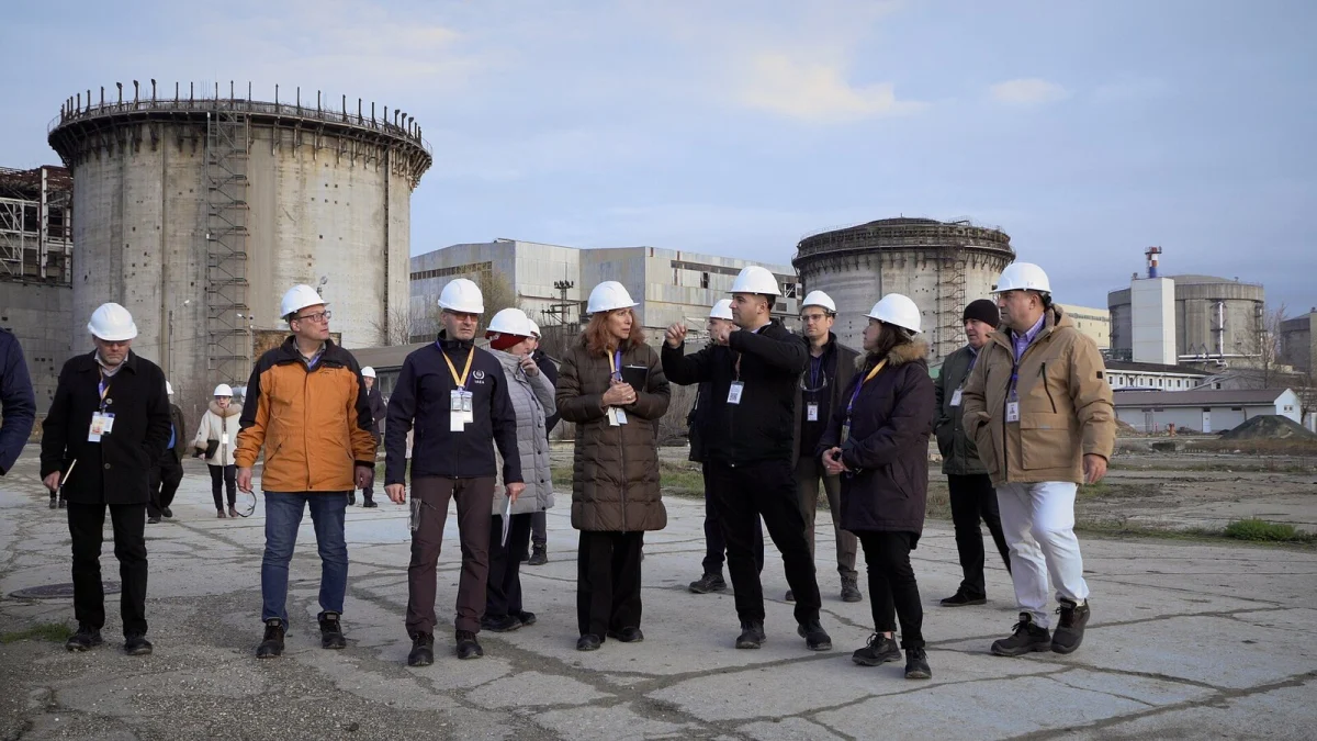 Clădirile reactoarelor de la Centrala Nuclearoelectrică Cernavodă, în timpul unei misiuni a Agenției Internaționale pentru Energie Atomică (fotografie de arhivă, decembrie 2024)
